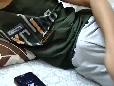 Snapshot of wknows2 chatting on December 4, 2025, 3:10 pm wknows2 online show from December 4, 2025, 3:10 pm