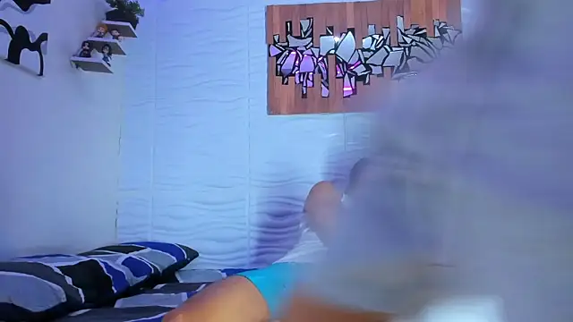 Friendsofeverything  online show from September 17, 2025, 1:57 pm