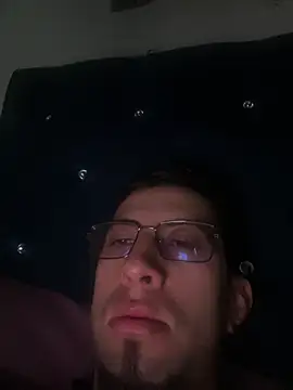 Snapshot of stivevv chatting on July 19, 2026, 3:49 pm stivevv online show from July 19, 2026, 3:49 pm