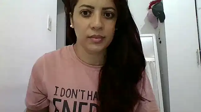 Snapshot of Anne_kis chatting on March 5, 2025, 4:24 pm Anne kis online show from March 5, 2025, 4:24 pm