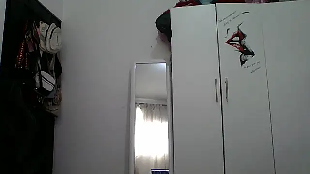 Snapshot of Anne_kis chatting on March 14, 2025, 9:00 pm Anne kis online show from March 14, 2025, 9:00 pm