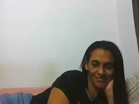 latinbrunettet online show from January 10, 2025, 2:02 pm