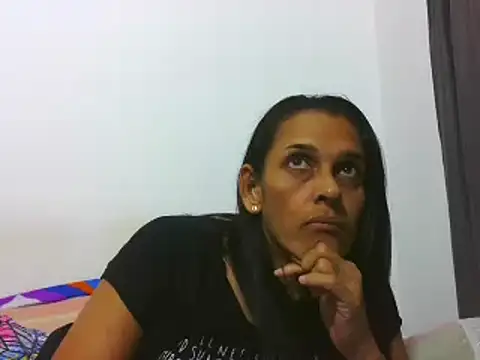 latinbrunettet online show from February 19, 2025, 8:20 pm