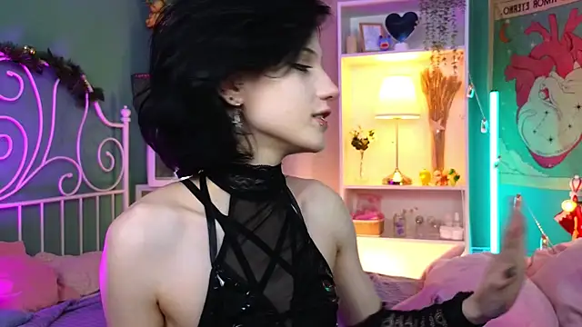 Snapshot of dark_vamp_ chatting on December 20, 2024, 9:17 pm dark vamp online show from December 20, 2024, 9:17 pm