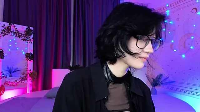 Snapshot of dark_vamp_ chatting on December 22, 2024, 9:09 pm dark vamp online show from December 22, 2024, 9:09 pm