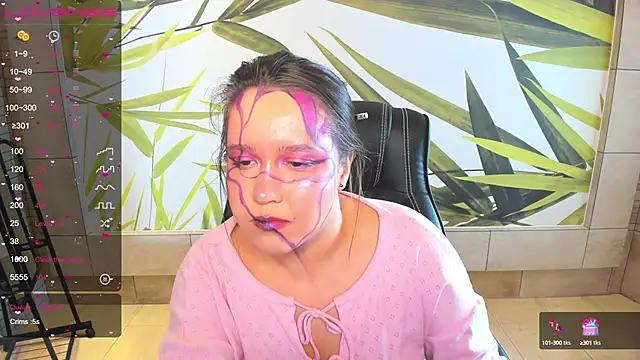 Snapshot of Mira_Karter chatting on March 15, 2025, 8:58 am Mira Karter online show from March 15, 2025, 8:58 am