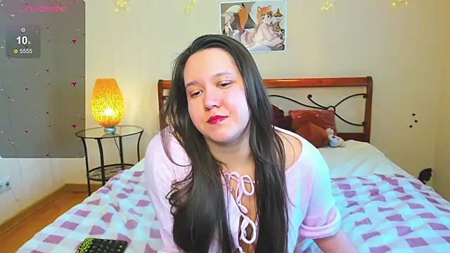 Snapshot of Mira_Karter chatting on March 18, 2025, 4:58 am Mira Karter online show from March 18, 2025, 4:58 am