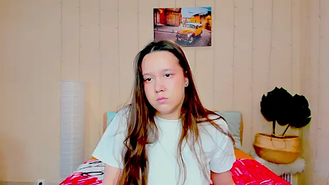 Snapshot of Mira_Karter chatting on October 16, 2025, 4:46 am Mira Karter online show from October 16, 2025, 4:46 am