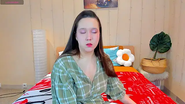 Snapshot of Mira_Karter chatting on March 27, 2026, 7:14 am Mira Karter online show from March 27, 2026, 7:14 am