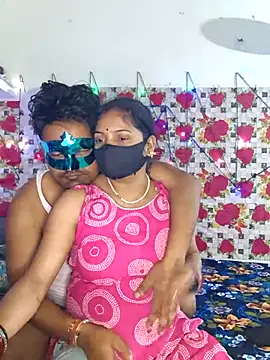 Snapshot of PeaCoooock chatting on October 16, 2025, 10:33 pm PeaCoooock online show from October 16, 2025, 10:33 pm