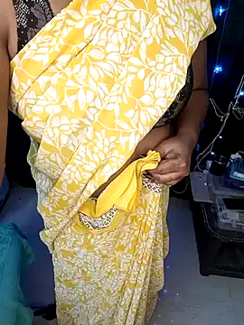 honey-sexy online show from January 19, 2025, 12:28 pm