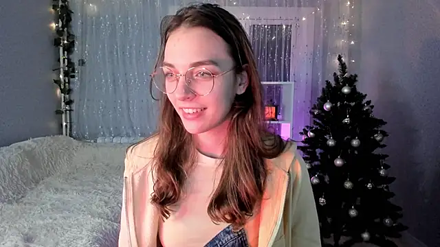 Snapshot of AraCopple chatting on December 26, 2024, 2:44 am AraCopple online show from December 26, 2024, 2:44 am