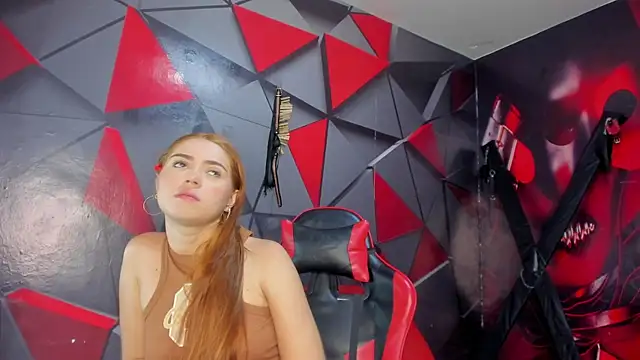 Hana and Zeta online show from November 18, 2025, 12:09 pm