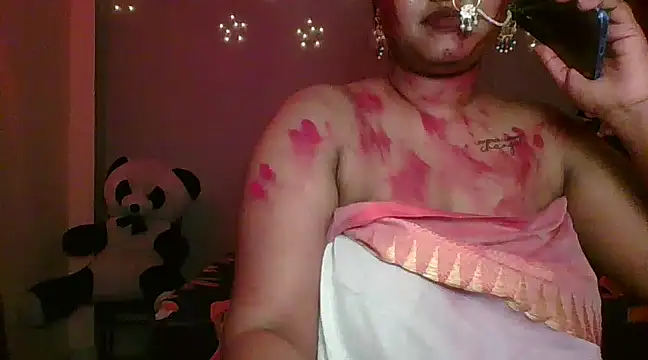 Snapshot of Your-love-12 chatting on March 14, 2025, 6:07 pm Your-love-12 online show from March 14, 2025, 6:07 pm