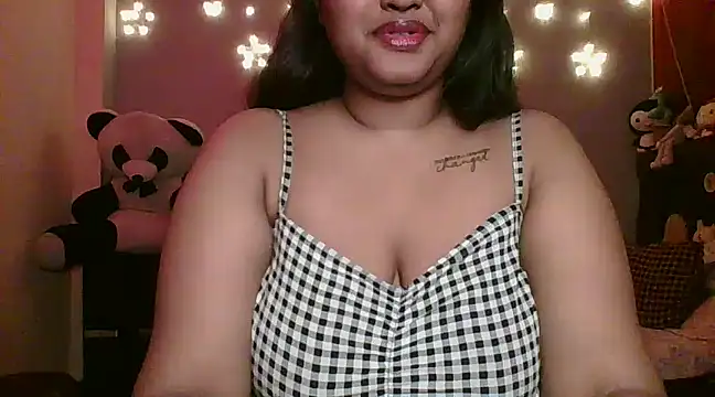 Snapshot of Your-love-12 chatting on March 18, 2025, 7:42 pm Your-love-12 online show from March 18, 2025, 7:42 pm