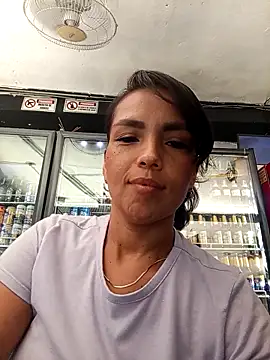 mariana mauricio hot online show from April 29, 2026, 9:43 pm