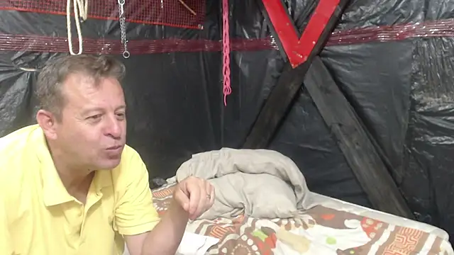 Snapshot of ZuriandAlex chatting on January 7, 2025, 4:18 am ZuriandAlex online show from January 7, 2025, 4:18 am