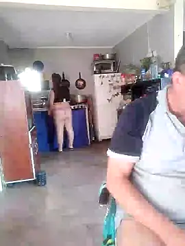 Snapshot of ZuriandAlex chatting on January 14, 2025, 2:11 pm ZuriandAlex online show from January 14, 2025, 2:11 pm