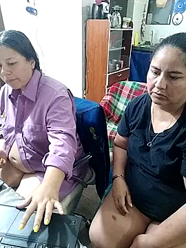 Snapshot of ZuriandAlex chatting on February 28, 2025, 3:48 am ZuriandAlex online show from February 28, 2025, 3:48 am