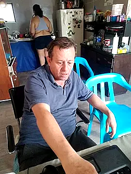 Snapshot of ZuriandAlex chatting on March 22, 2025, 12:14 pm ZuriandAlex online show from March 22, 2025, 12:14 pm