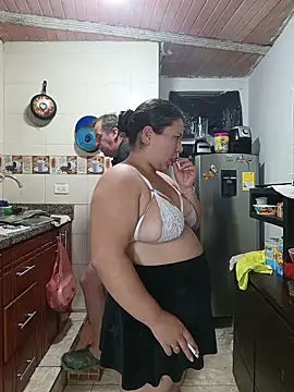 Snapshot of ZuriandAlex chatting on February 11, 2026, 1:10 am ZuriandAlex online show from February 11, 2026, 1:10 am