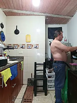 Snapshot of ZuriandAlex chatting on February 28, 2026, 12:33 am ZuriandAlex online show from February 28, 2026, 12:33 am