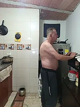 Snapshot of ZuriandAlex chatting on March 6, 2026, 5:04 am ZuriandAlex online show from March 6, 2026, 5:04 am