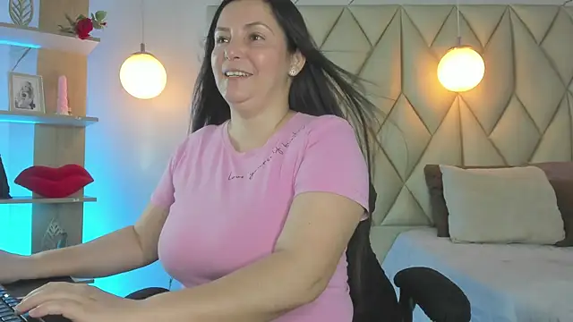 angelswets online show from May 4, 2026, 1:29 pm