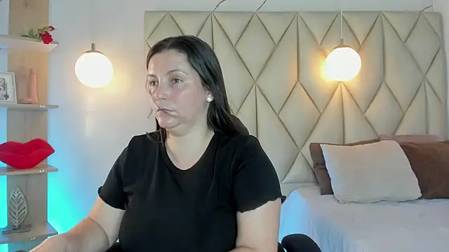 Snapshot of angelswets chatting on June 4, 2026, 2:01 pm angelswets online show from June 4, 2026, 2:01 pm