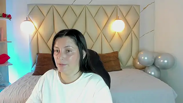 Snapshot of angelswets chatting on June 26, 2026, 2:10 pm angelswets online show from June 26, 2026, 2:10 pm