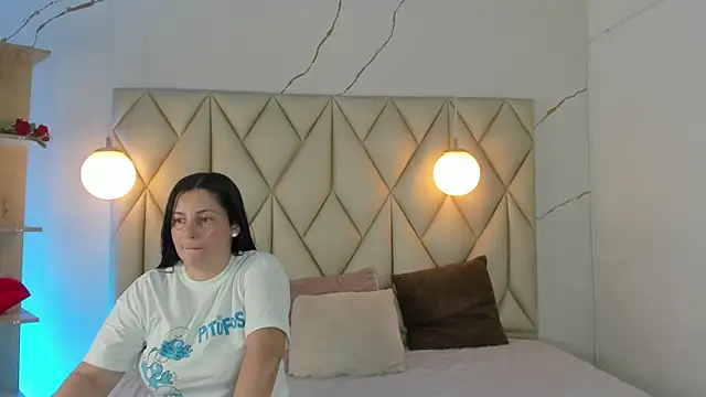 Snapshot of angelswets chatting on June 28, 2026, 1:39 pm angelswets online show from June 28, 2026, 1:39 pm