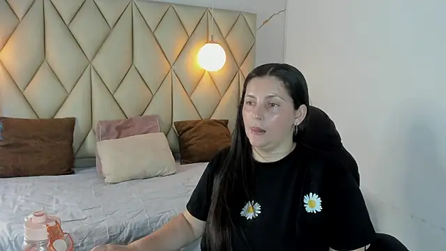 Snapshot of angelswets chatting on July 18, 2026, 2:54 pm angelswets online show from July 18, 2026, 2:54 pm