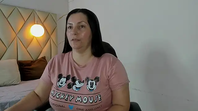Snapshot of angelswets chatting on July 31, 2026, 3:00 pm angelswets online show from July 31, 2026, 3:00 pm