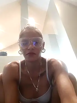 TweetsLynx online show from February 13, 2025, 12:57 am