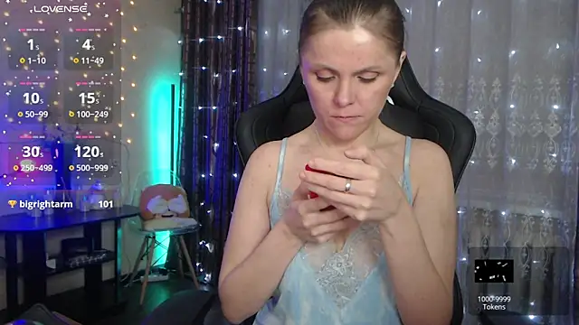 Snapshot of JessieOMays chatting on February 12, 2025, 1:41 am JessieOMays online show from February 12, 2025, 1:41 am