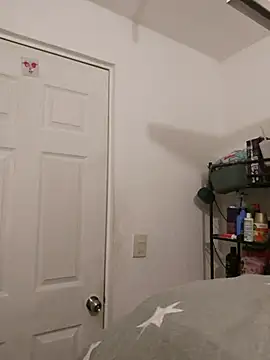 azulzulix online show from March 16, 2025, 5:58 am