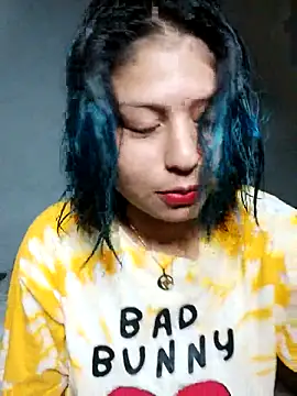 azulzulix online show from September 28, 2025, 1:44 am