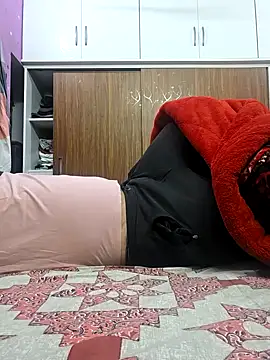 Snapshot of kokakrish chatting on October 27, 2025, 5:28 pm kokakrish online show from October 27, 2025, 5:28 pm