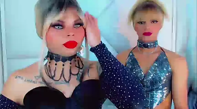 Snapshot of AdanKinng chatting on January 1, 2025, 7:09 am AdanKinng online show from January 1, 2025, 7:09 am