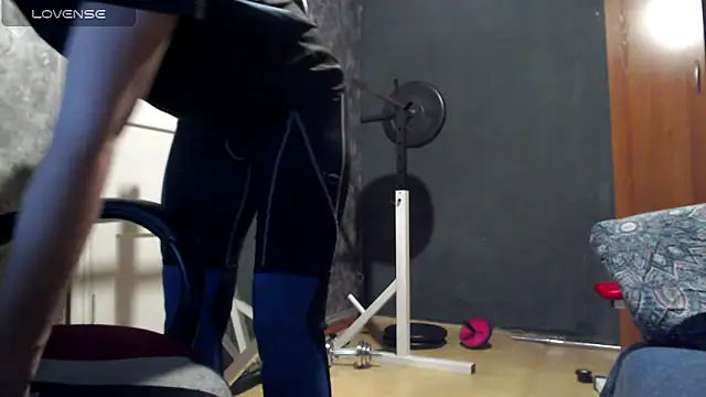 womanstrong78 online show from December 22, 2025, 4:15 pm