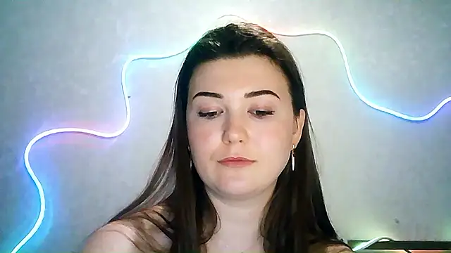 Snapshot of SeductiveTati chatting on September 10, 2025, 10:21 pm SeductiveTati online show from September 10, 2025, 10:21 pm