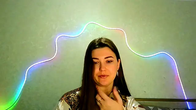 Snapshot of SeductiveTati chatting on December 16, 2025, 1:43 am SeductiveTati online show from December 16, 2025, 1:43 am