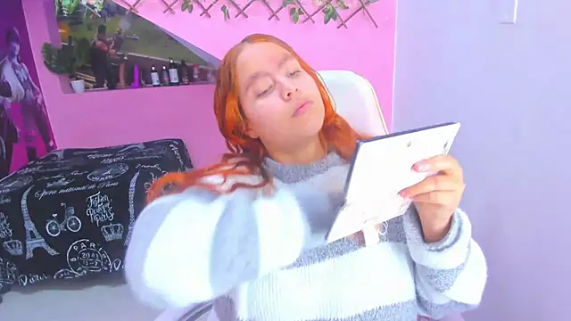 Snapshot of marcellaa303av chatting on February 13, 2025, 3:29 am marcellaa303av online show from February 13, 2025, 3:29 am