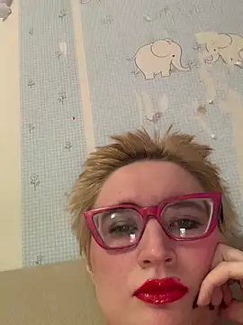 Snapshot of Charlotteeroseee chatting on February 9, 2025, 1:35 pm Charlotteeroseee online show from February 9, 2025, 1:35 pm