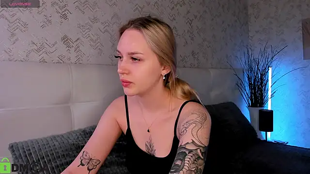 Snapshot of Carol__Cox chatting on October 20, 2025, 10:43 pm Carol Cox online show from October 20, 2025, 10:43 pm