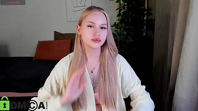 Snapshot of Carol__Cox chatting on November 12, 2025, 10:09 pm Carol Cox online show from November 12, 2025, 10:09 pm