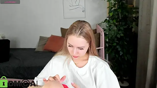 Snapshot of Carol__Cox chatting on November 17, 2025, 10:48 pm Carol Cox online show from November 17, 2025, 10:48 pm