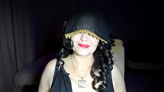 Snapshot of WitchBlueRose chatting on November 11, 2025, 5:57 pm WitchBlueRose online show from November 11, 2025, 5:57 pm