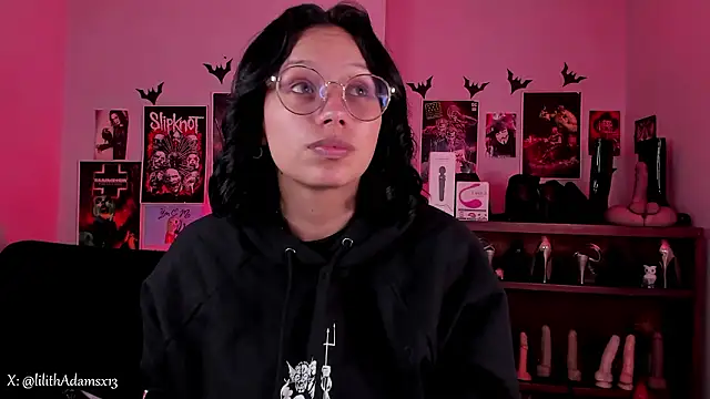 lilith-deveraux online show from February 6, 2026, 4:54 pm