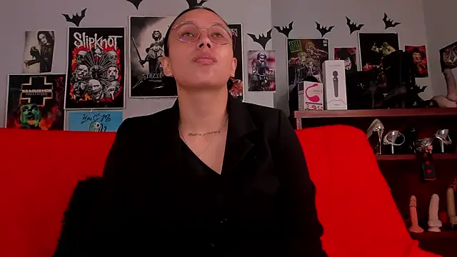 Snapshot of lilith-deveraux chatting on May 14, 2026, 3:30 pm lilith-deveraux online show from May 14, 2026, 3:30 pm
